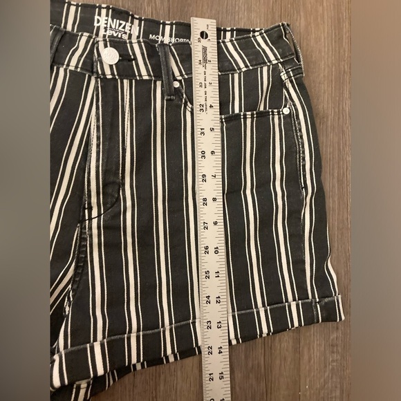 Levi’s Denizen Mom Shorts black white striped 11 NWT - Picture 3 of 8